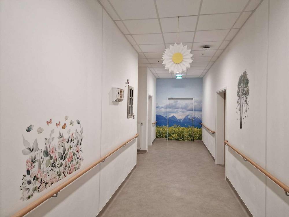 Hodnik v domu za starejše Žiri