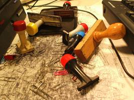 Štampiljke in sponke