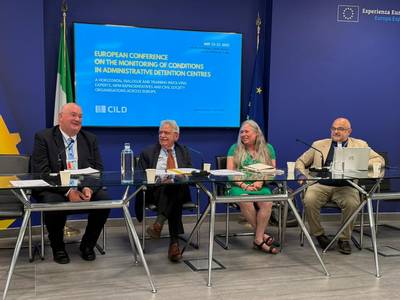 Namestnik varuha Šelih med kolegi iz DPM-jev na konferenci